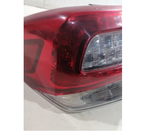 Фонарь задний левый наружный