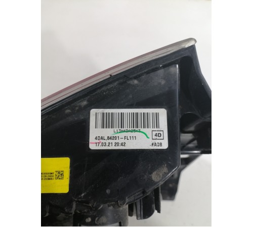 Фонарь задний левый наружный