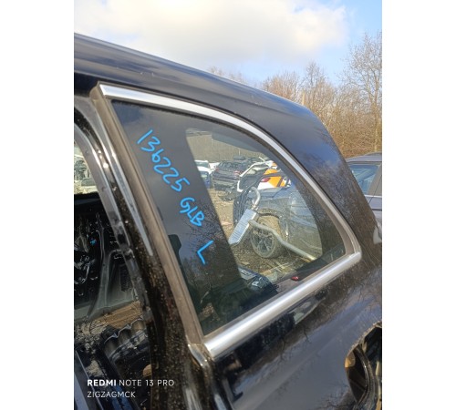 Глухое стекло заднее левое