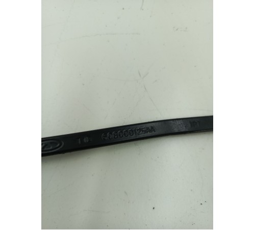 Поводок стеклоочистителя правый