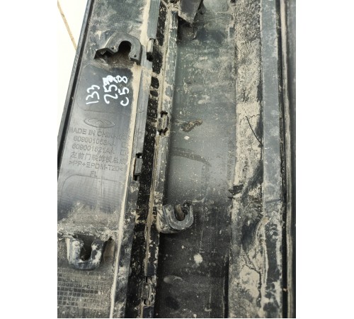 Молдинг двери передний левый