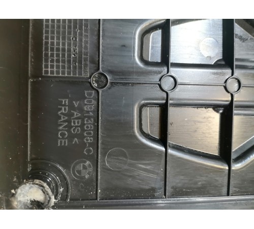 Подставка под ногу водителя