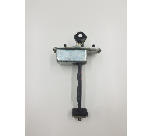 Ограничитель двери задний левый