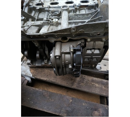 Двигатель в сборе