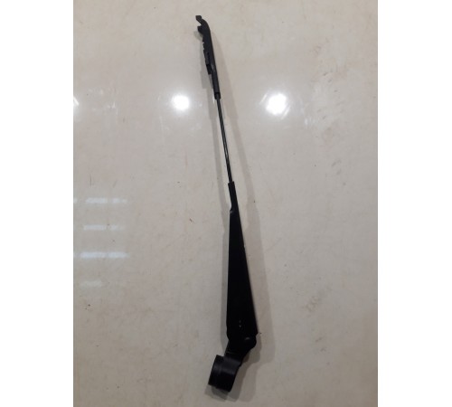 Поводок стеклоочистителя (задний)