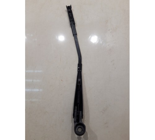 Поводок стеклоочистителя (задний)