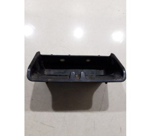 Пепельница (вещевой ящик)