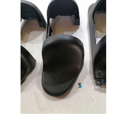 Комплект заглушек заднего ряда сидений