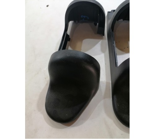 Комплект заглушек заднего ряда сидений