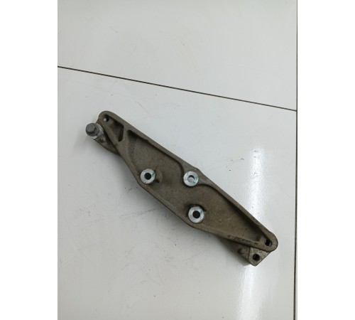 Кронштейн редуктора