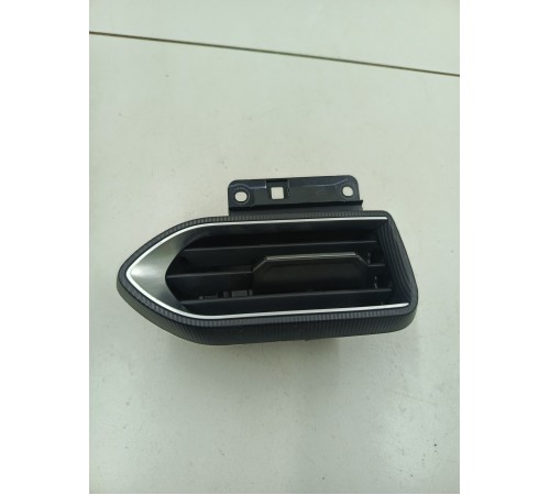 Дефлектор воздушный левый