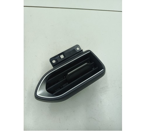 Дефлектор воздушный левый