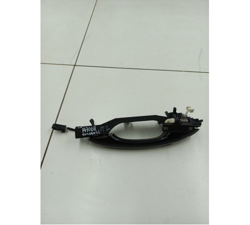 Ручка двери передняя левая внешняя