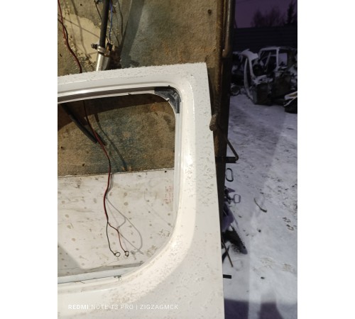 Дверь передняя левая