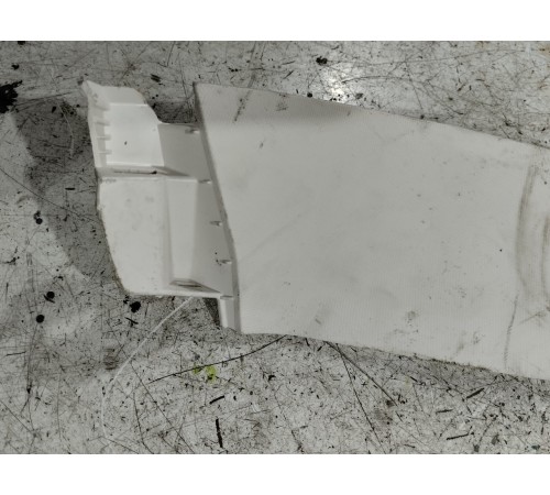 Обшивка багажника левая