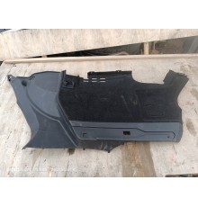 Обшивка багажника левая