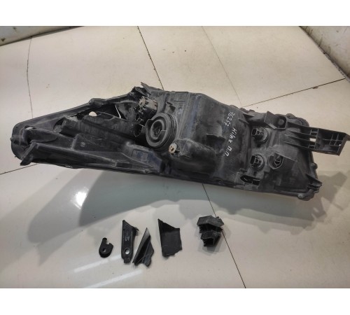 Фара (передняя,правая)