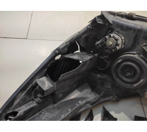 Фара (передняя,правая)