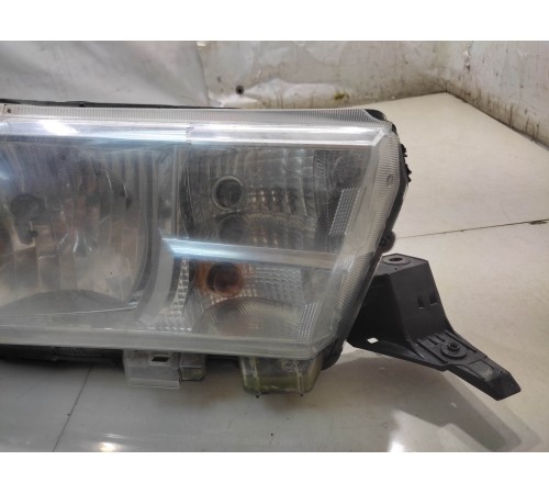 Фара (передняя,правая)