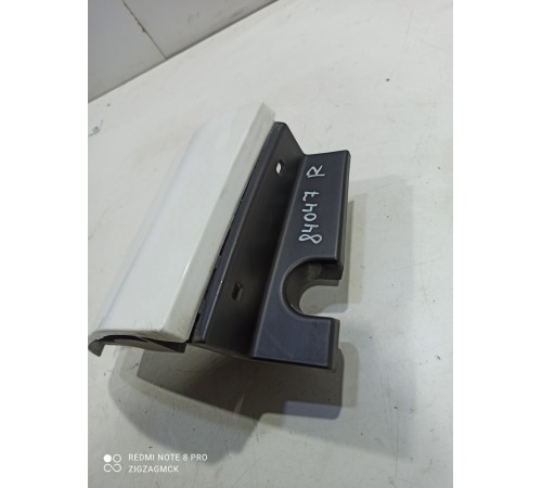 Накладка (пластик) кузова правый