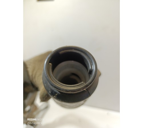 Горловина топливного бака