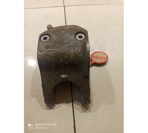 Кронштейн привода(правый)