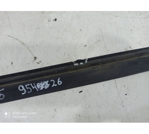 Уплотнитель кузова