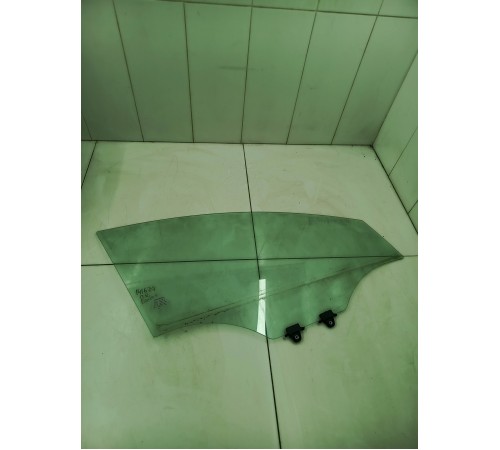 Стекло двери переднее правое