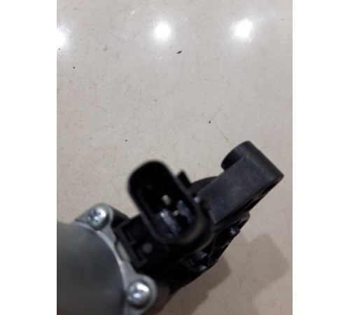 Моторчик стеклоподъемника (задний правый)