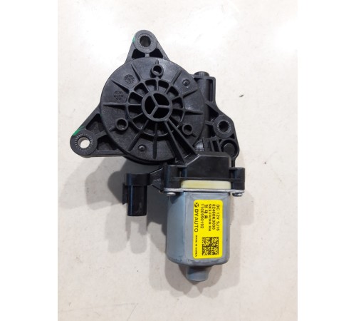 Моторчик стеклоподъемника (задний правый)