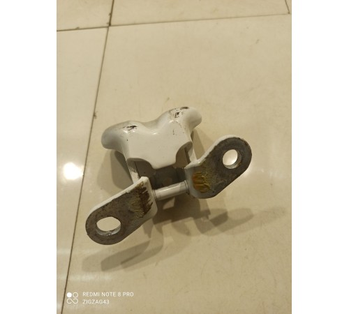 Петля двери (задняя, правая, верхняя)