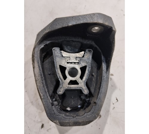 Опора двигателя