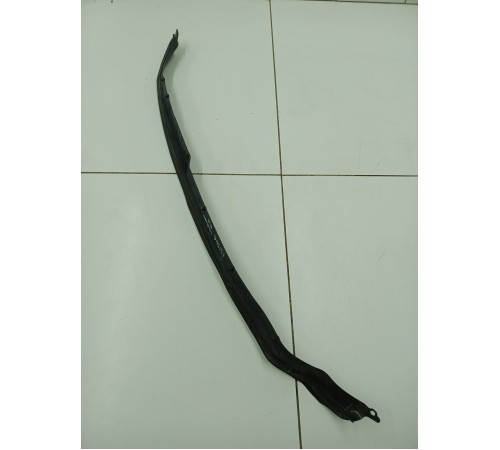 Пыльник двери передний правый