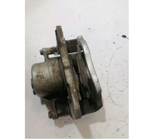 Суппорт передний правый