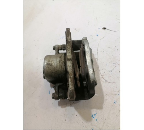 Суппорт передний правый