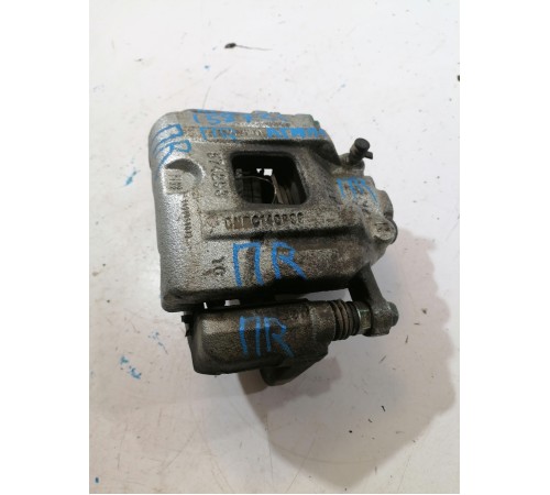 Суппорт передний правый