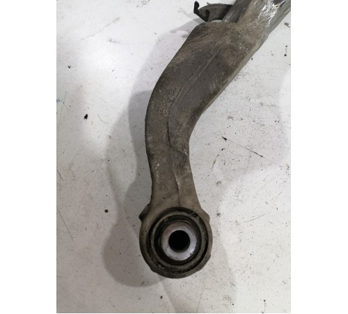 Рычаг поперечный задний верхний