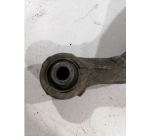 Рычаг поперечный задний верхний