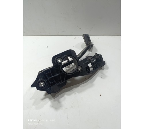 Педаль тормоза