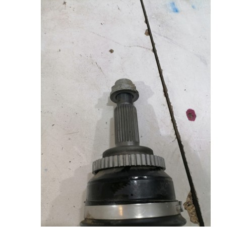 Привод (полуось) передний правый