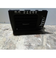 Дефлектор воздушный правый в торпедо