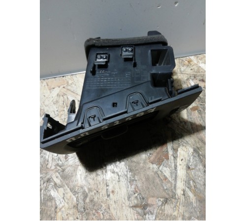 Дефлектор воздушный правый в торпедо