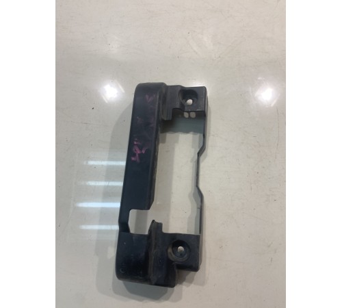 Кожух замка капота