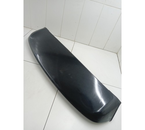 Спойлер крышки багажника