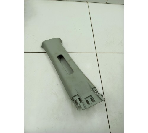 Обшивка центральной стойки левая верхняя