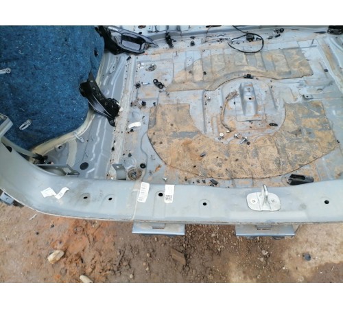 Задняя панель кузова