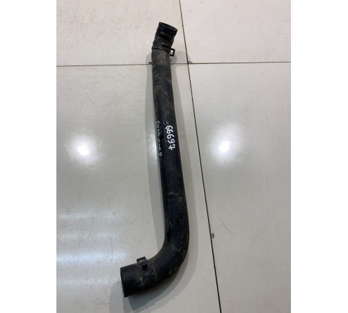 Патрубок системы охлаждения