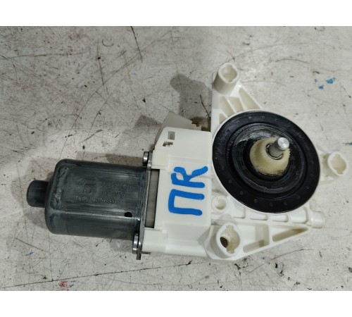 Моторчик стеклоподъемника (передний, правый)