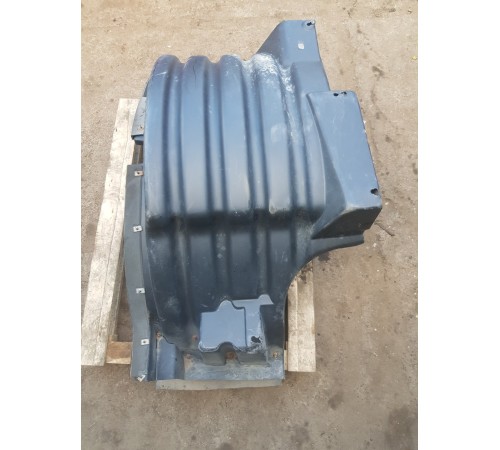 Крыло переднее левое