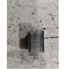 Плафон внутреннего освещения салона